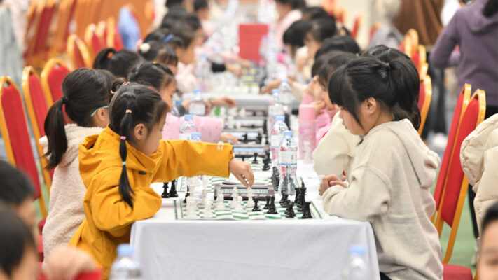 E.Chess Open Cup 2025 có các bảng đấu dành cho lứa tuổi từ U6 đến U11 (Ảnh. VCF)