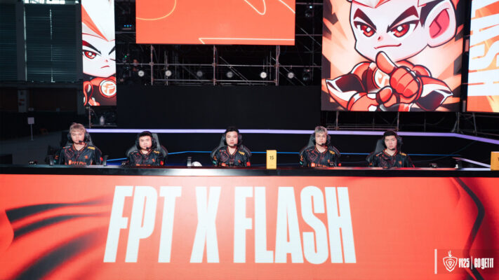 Đội hình ra sân FPT x Flash Chung kết (Ảnh: Cao Thủ Liên Quân)